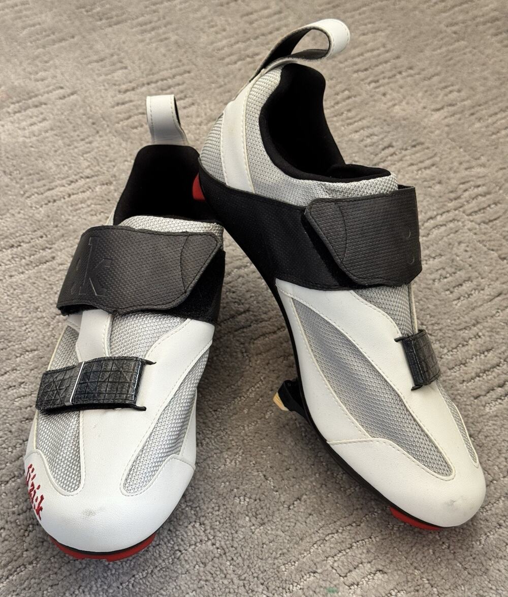 Fizik Cycling Shoes K5 White Silver Uomo Triathlon Bicycle Size 42 US 8.5 Carbon